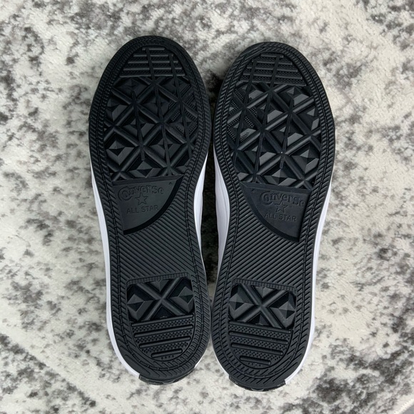 NIB Converse Chuck 70 Tech Hiker Hi women’s shoes - Picture 6 of 8